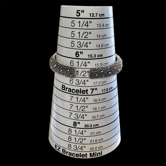 Elegant Michael Dawkins starry night Silver Cuff Bracelet - Picture 5 of 6